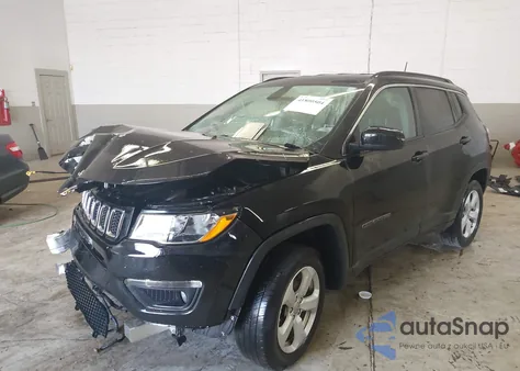 2020 Jeep Compass Latitude 4X4 из США, поврежденный, VIN 3C4NJDBB5LT168765